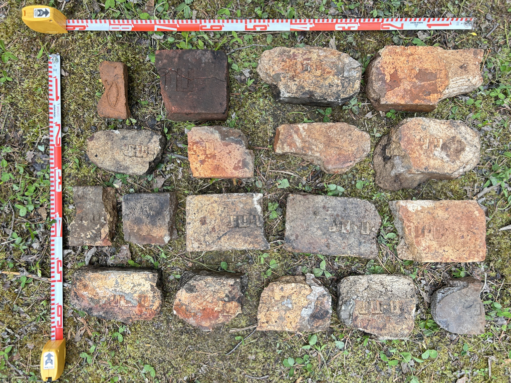 Монастырский кирпич