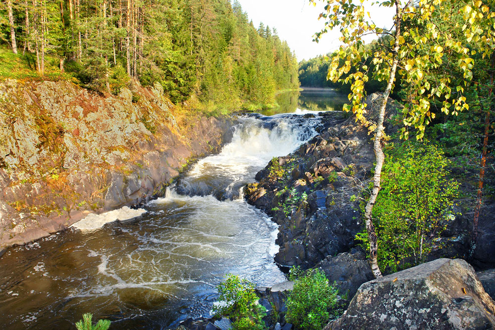 Водопад Кивач осенью_фото Шаудвитене И.Г.