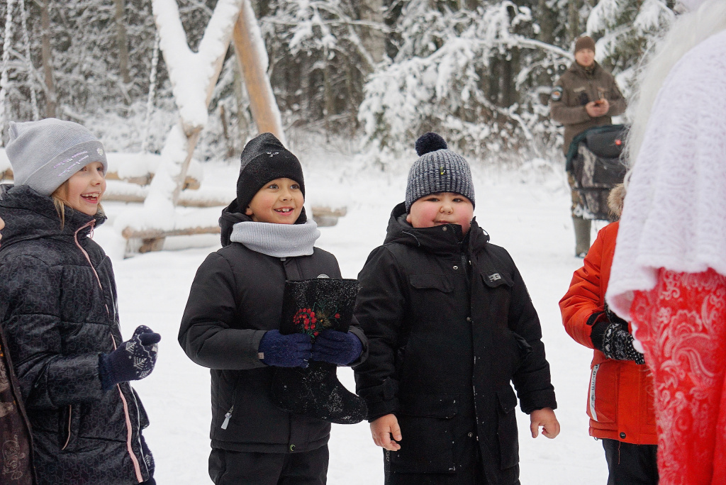 Юные участники программы Сказка заповедного леса поведали деду Морозу о самом сокровенном 