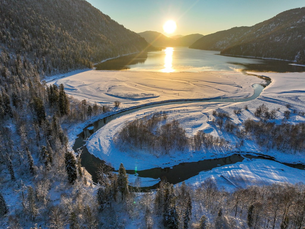 Камгинский залив - место где был замечен лебедь-шипун