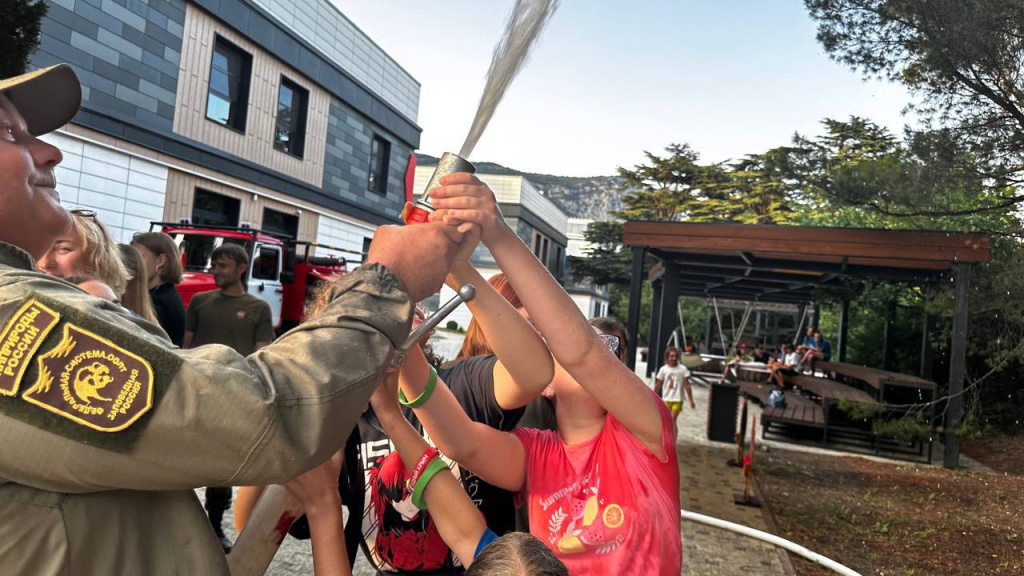 Занятие с пожарными ПХС.jpg