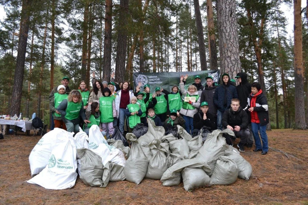Акция по сбору мусора в национальном парке Нижегородское Поволжье