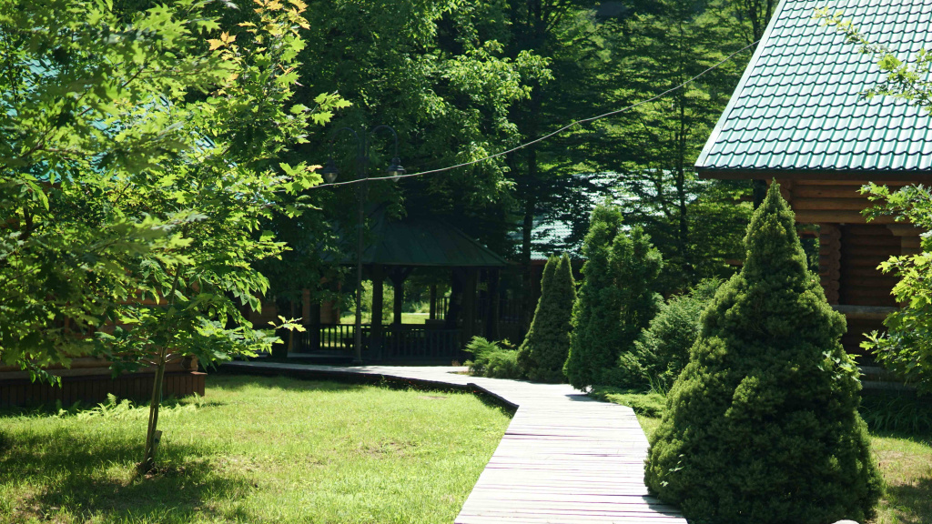 Туристическая инфраструктура Кавказского заповедника.jpg