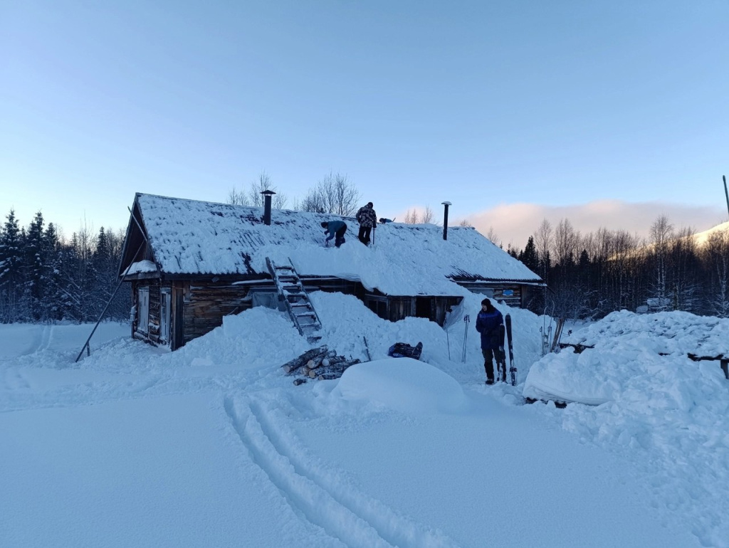 В Вишерском заповеднике лыжники чистили кордоны