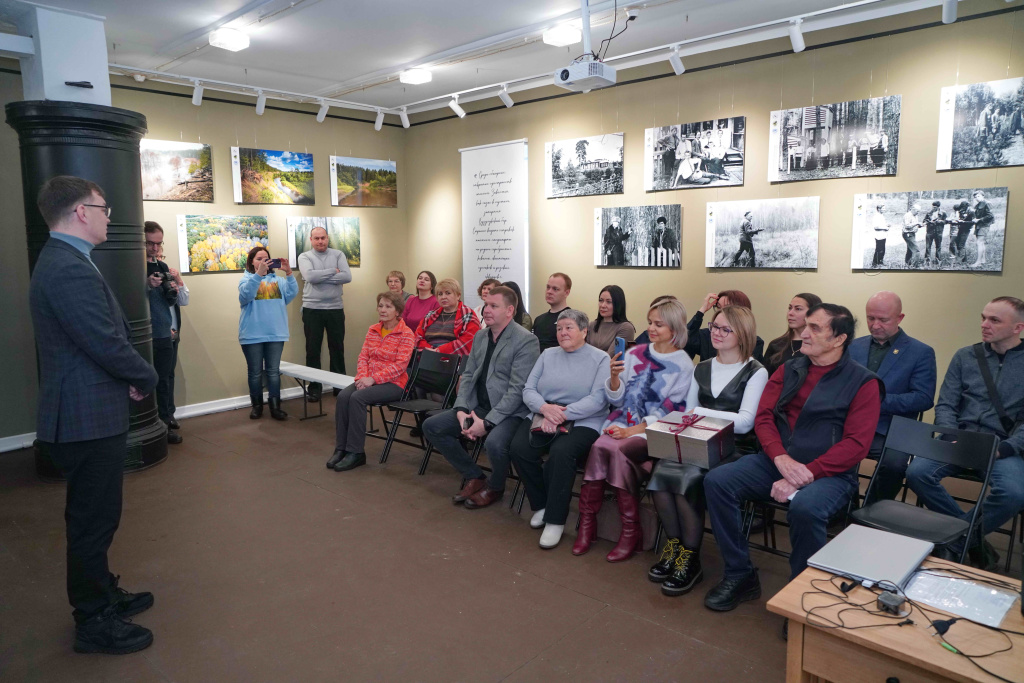 Здание после реконструкции принимает первых посетителей