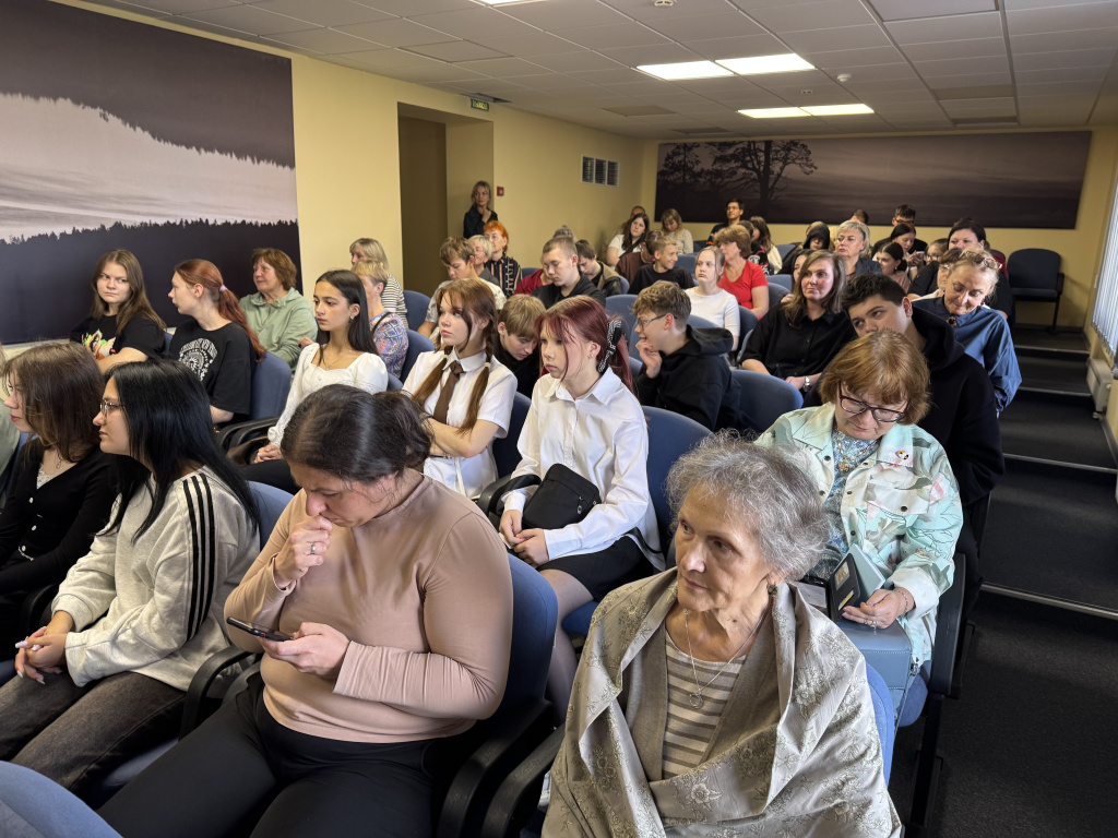 В ходе встречи спикеры и гости обсудили широкий спектр актуальных вопросов.
