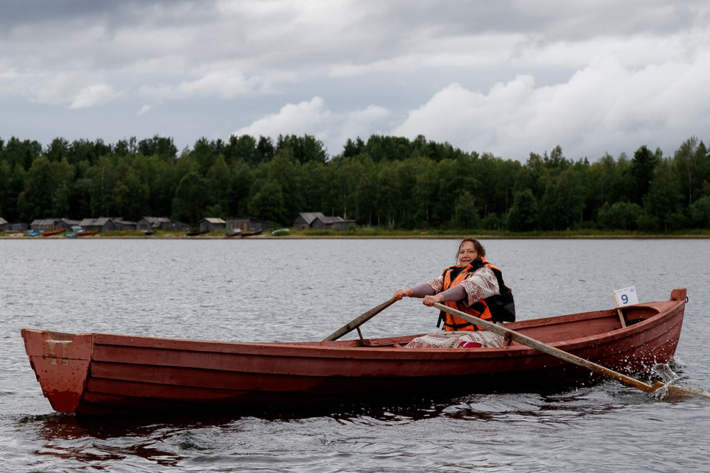 Наталья Зуева_Первая девушка-участница_Лекшмозерской регаты-2019_Фото Дмитрий Бастет.jpg