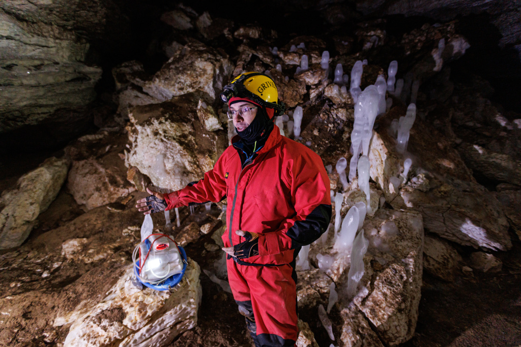 Сегодня спелеологи внедряют современные способы мониторинга недр_Николай Гернет